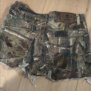 Wrangler Women's realtree Camouflage Jean Shorts